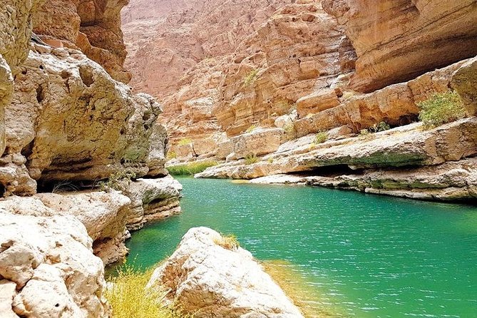 Wadishab and Bhima Sink Hole (Sharing Tours - Should You Book This Shared Wadi Shab and Bimmah Tour?
