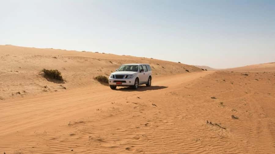 Wahiba Sand and Wadi Bani Khalid Guided Group Tour - Lunch in Ash Sharqiyah North Governorate: Short Break, Real Energy