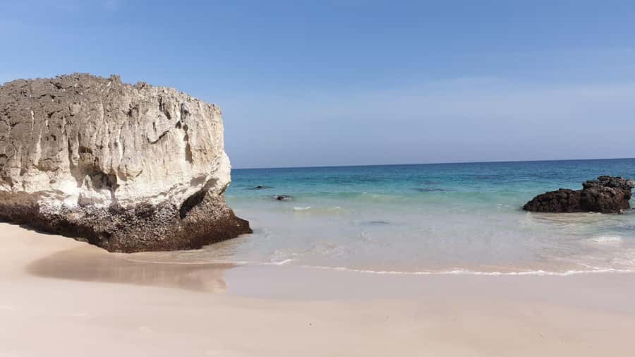 West Salalah: Caribbean of the Orient Fazayah Beaches & City - Marneef Cave and Mughsail Blowhole: When the Coast Puts on a Show