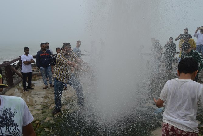West Salalah Tour - Caribbean of Orient - Fazayah Beach with City - Afoul Beach photo stop and the final hour at Al Mughsail