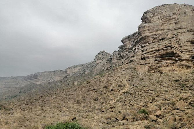 Where Sea Meets Rock: A Scenic Journey to West Salalah’s Shores - Practical tips to make your day smoother